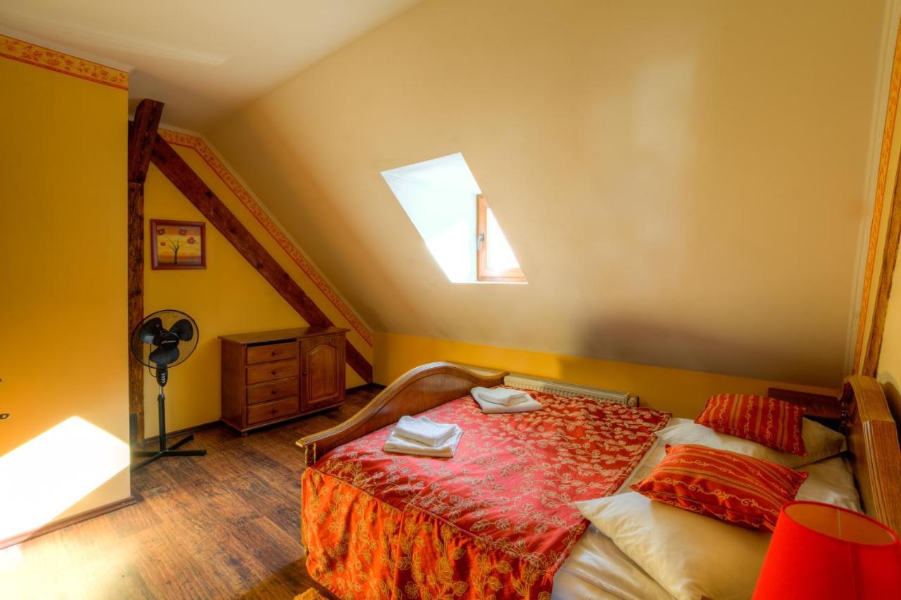 House Of Dragons Apartments Sighişoara Exterior foto